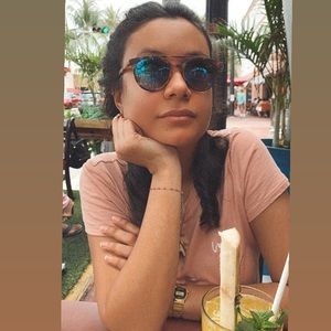 Meet your Posher, Sthefany